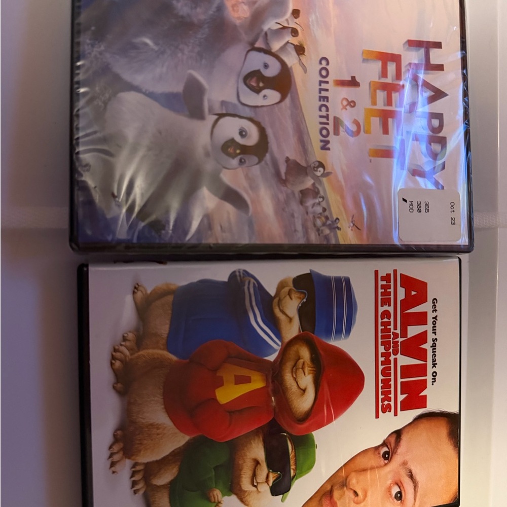 Happy Feet and Alvin and the Chipmunks DVD Set